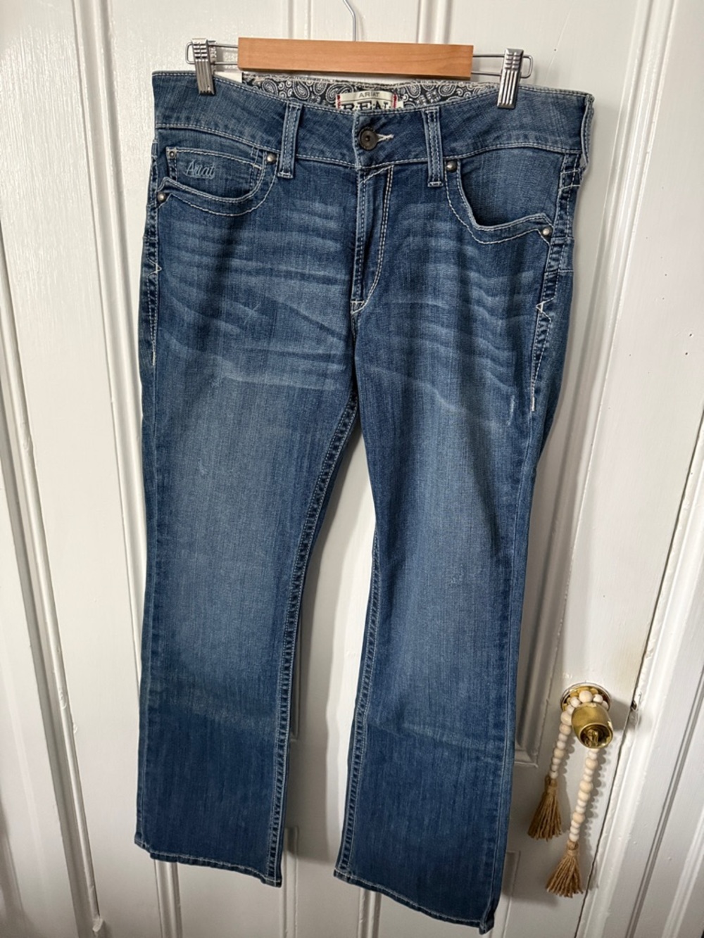 NWT Ariat R.E.A.L. Women's Medium Wash Mid-Rise Bootcut Jeans